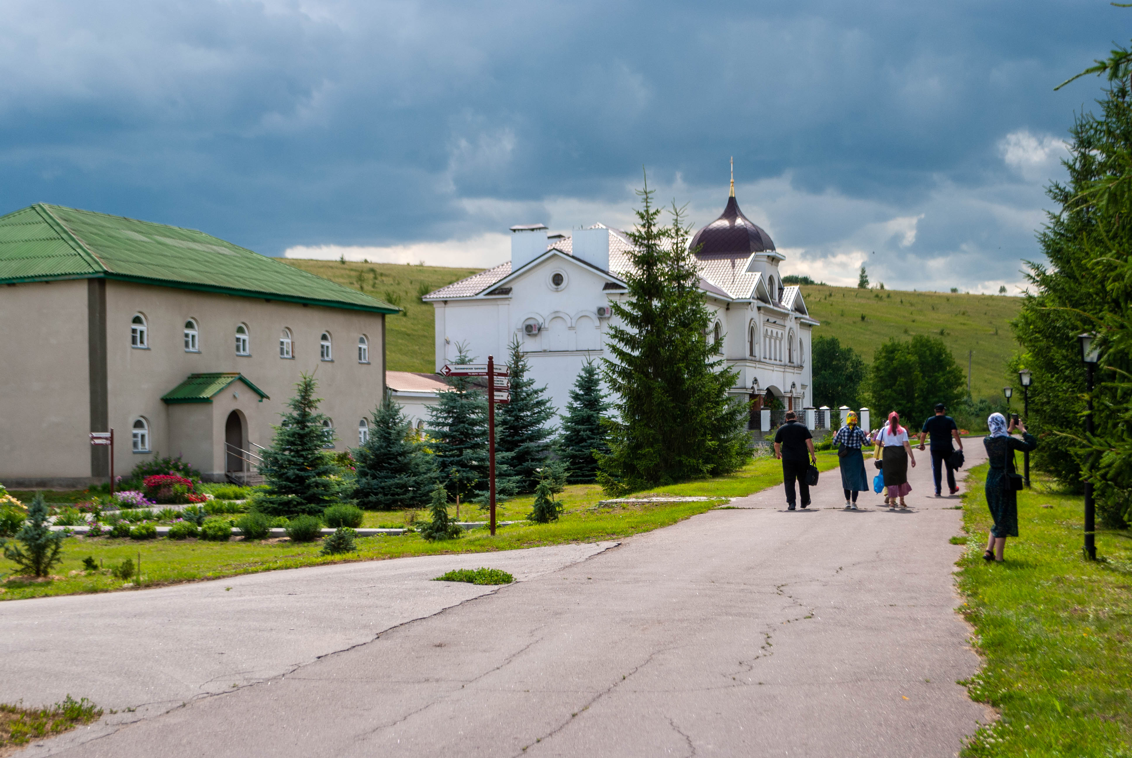 Костомаровский женский монастырь